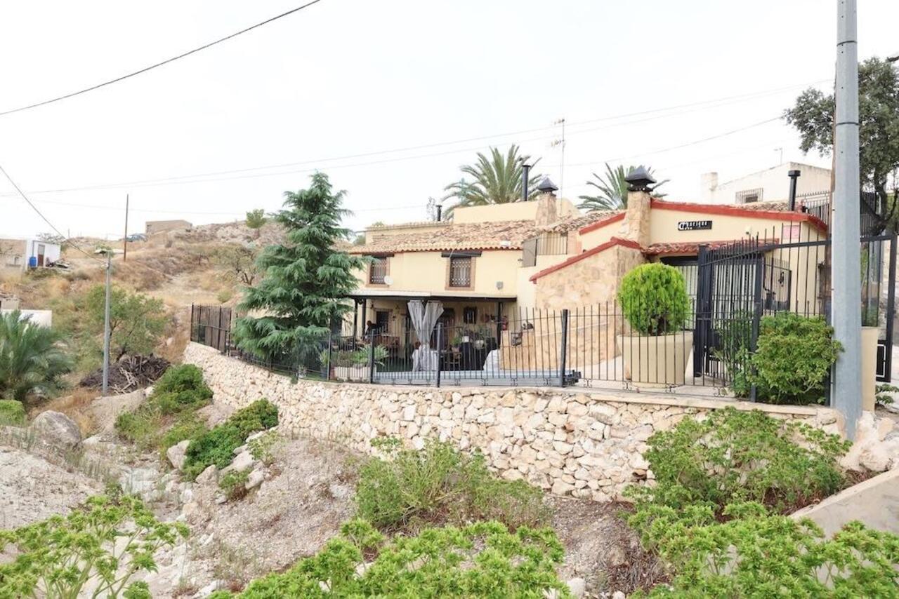 5 bedroom house / villa for sale in Fortuna, Costa Calida